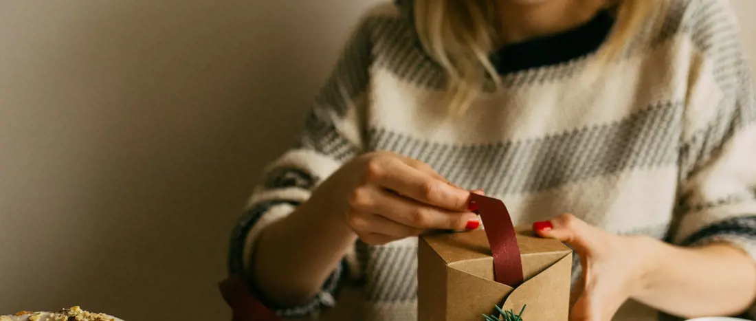 5 clever ways to enjoy Christmas without overspending