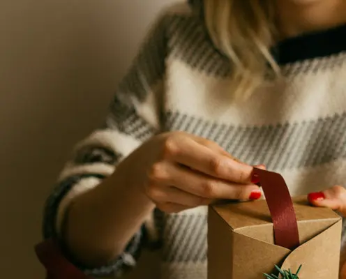 5 clever ways to enjoy Christmas without overspending